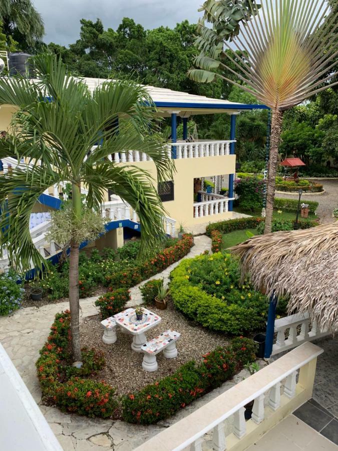 Sana El Jardin Secreto Hostel Сантяго де лос Кабайерос Екстериор снимка